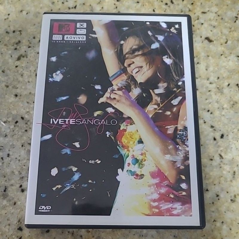 DVD 'Ivete Sangalo Ao Vivo 10 Anos Salvador' (Brinde CD).