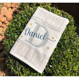 Toalha de Rosto Bordada Com Nome Lettering em Oferta na Shopee