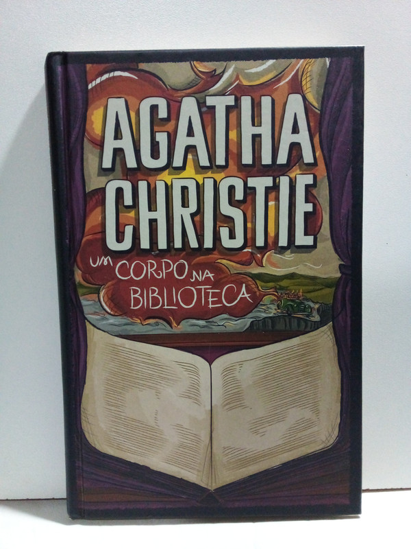 Livro Um Corpo Na Biblioteca - Agatha Christie - Capa Dura