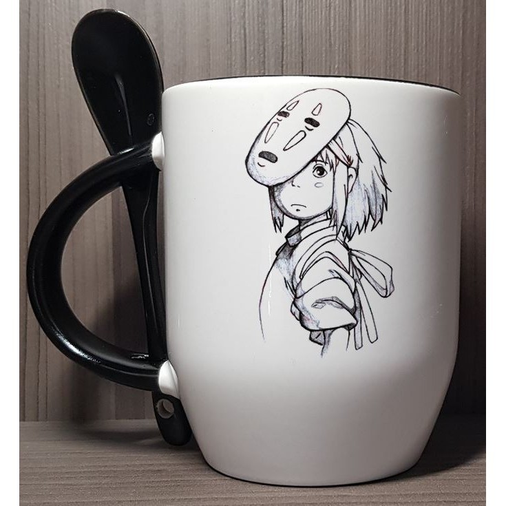 Caneca com NOME A Viagem Chihiro Com Colher  Colorida 340ml
