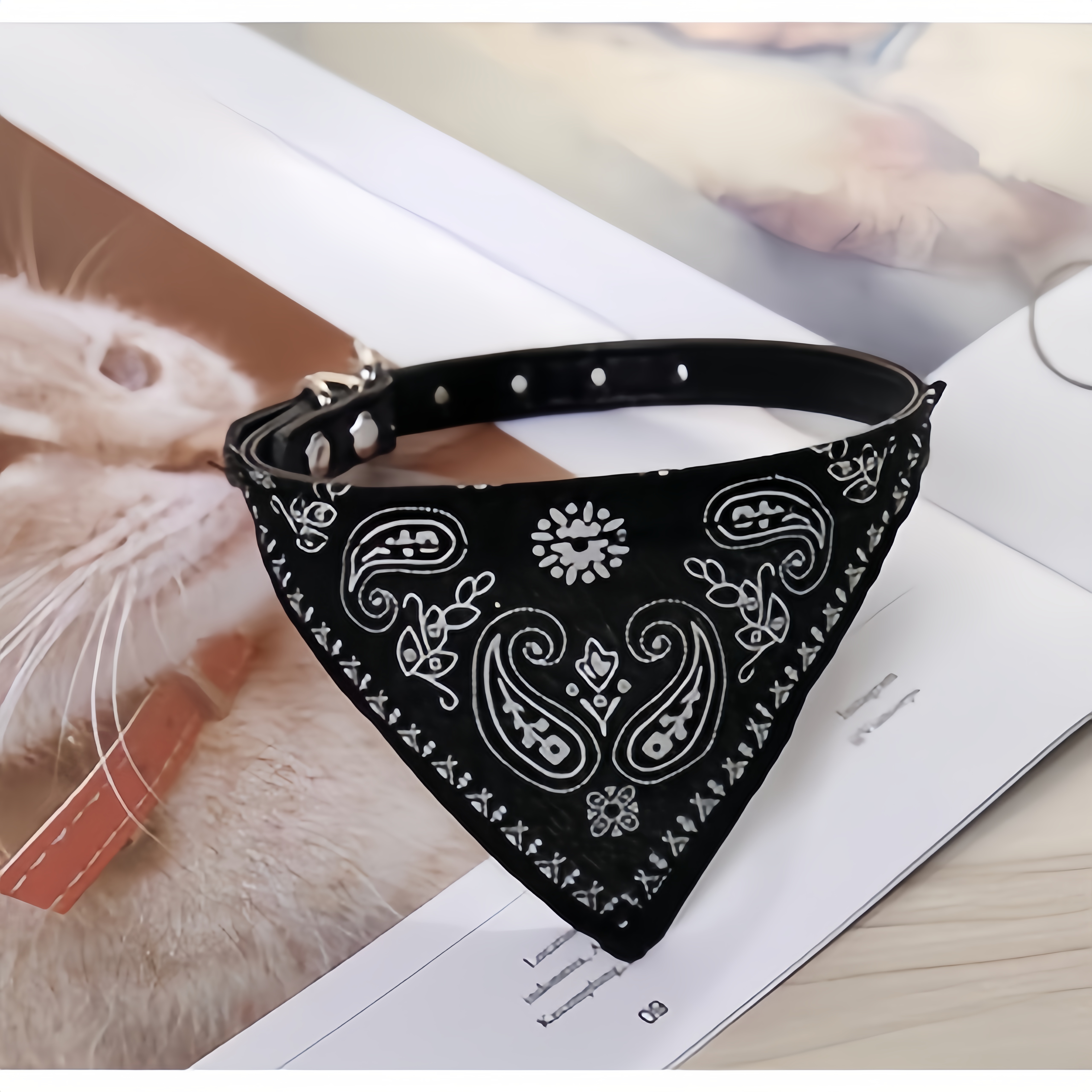 2 Kit Coleira Fina Bonita Bandana +Sino de Para Animais de Estimação / Gato / Cachorro / Filhote Pet