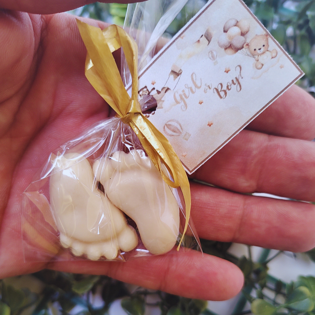 120 Mini Pezinhos de Sabonete Perfumado para Lembrança de Saída de Maternidade Infantil 60 pares