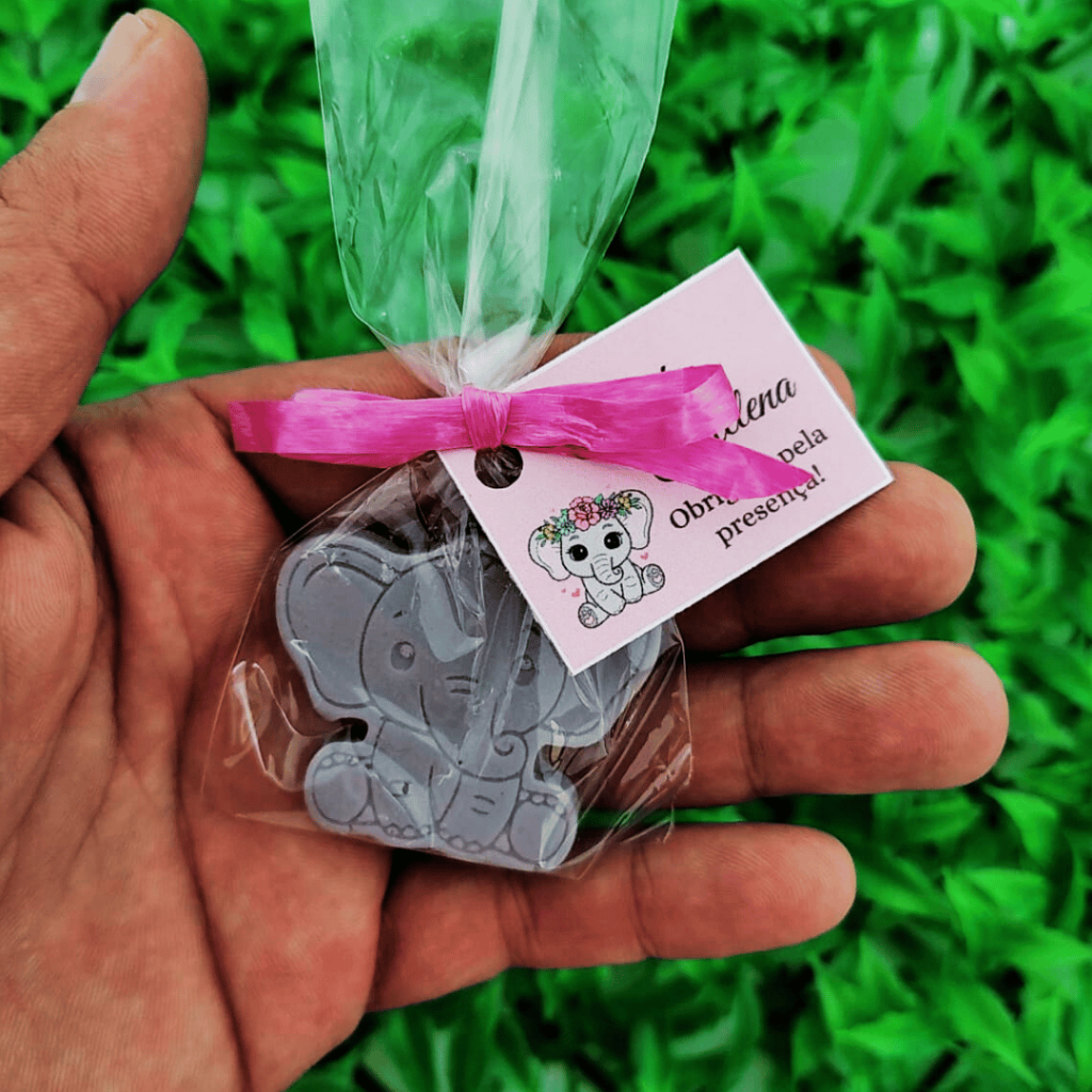 35 Lembrancinhas de Chá de Bebê com Tema elefante Nude Personalizadas com Tag’s