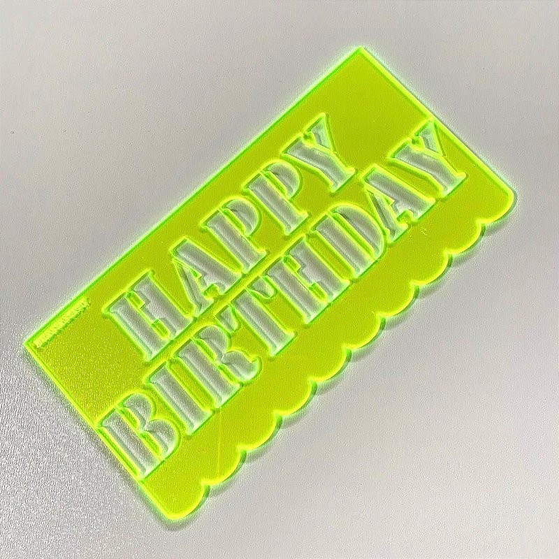 Espátula 2x1 decorativa/stencil Tema Happy Birthday Confeitaria Pasta Biscoito