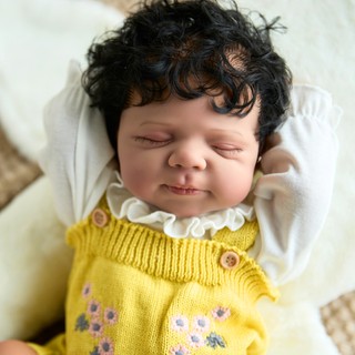 Boneca Bebê Reborn Menina Realista Silicone Pode Dar Banho Cabelo Preto CASA BEAUTY