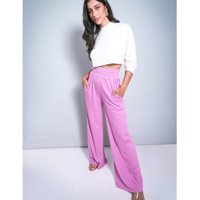 Calça Feminina Pantalona Canelada Elegante com Bolsos