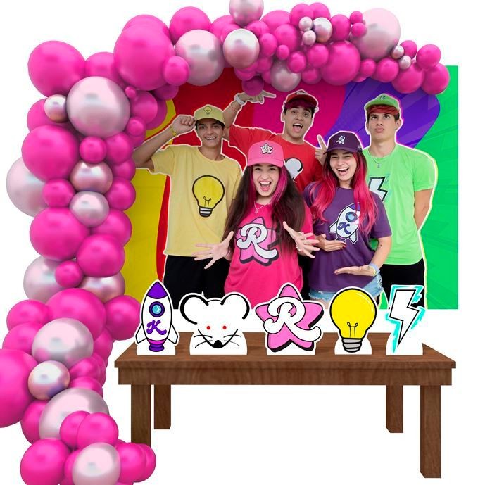 Kit Ouro Festa Aniversário Emilly Vick Desenho Decoração Cenários em Oferta na Shopee