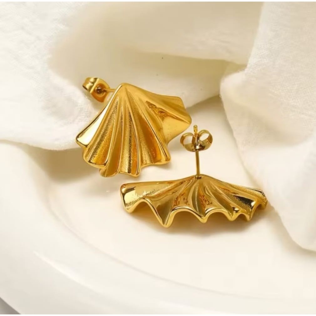 Brinco Mini Argola Dourada: Onde Comprar | BuscaProdutos