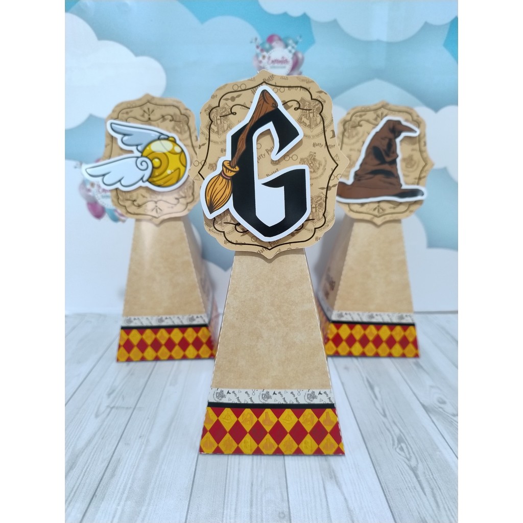 Caixa Pirâmide Aplique 3D Personalizada | Harry Potter Cute | Papelaria para festa | Lembrancinha Personalizada