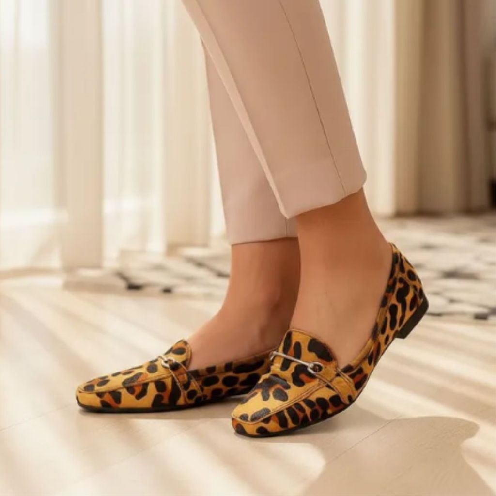 Sapatilha Feminina Couro Legítimo Conforto Elegante Loafer Animal Print Onça Mocassim - MARTINA 55