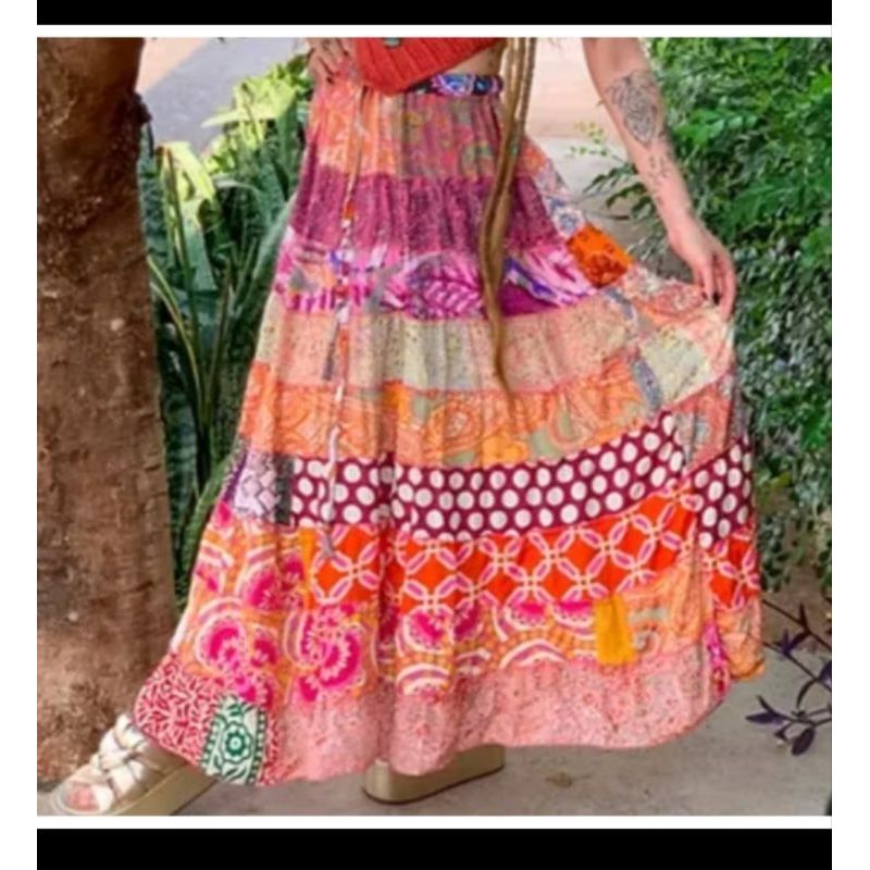 Saia indiana patchwork estampa aleatória. em Oferta na Shopee