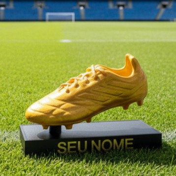 Troféu Chuteira de Ouro com Nome Gravado e Base. Enfeite Futebol