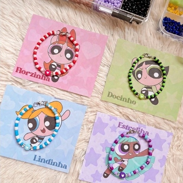 Pulseira Meninas Superpoderosas / Powerpuff Girls com Card Exclusivo - Miçangas Artesanal