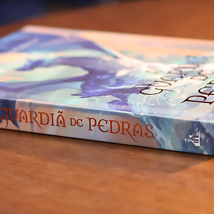 A Guardiã de Pedras | Os Dragões Originais | Cristina Bomfim | Livro 1 · foto 2