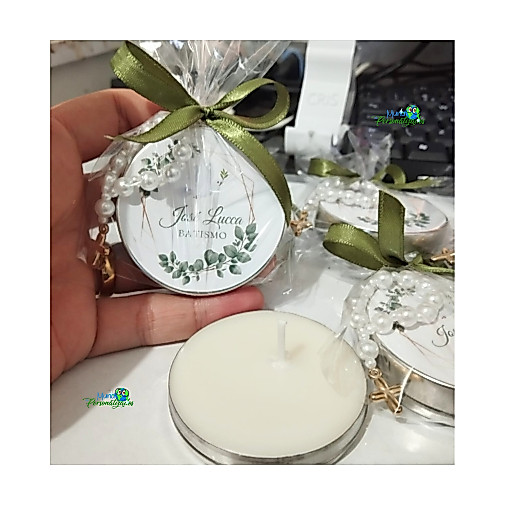 10 velas perfumadas e Mini terço lembrancinha de batizado verde