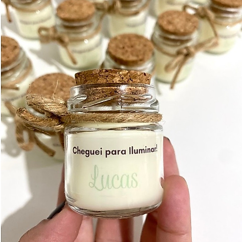Lembrancinha Mini vela aromática na caixa personalizada maternidade chá de bebê