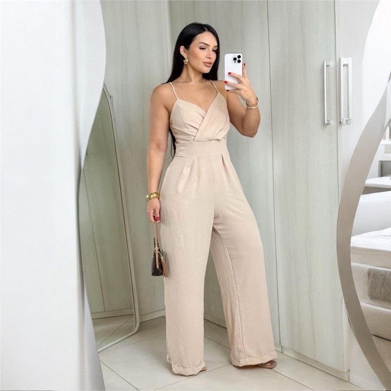 Macacão Feminino Pantalona em Duna Elastex Bolso e Zíper Lateral Elegância e Conforto Moda Plus