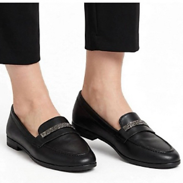 Mocassim Feminino Preto com Strass Brilho Elegante Confortável Trabalho Casual