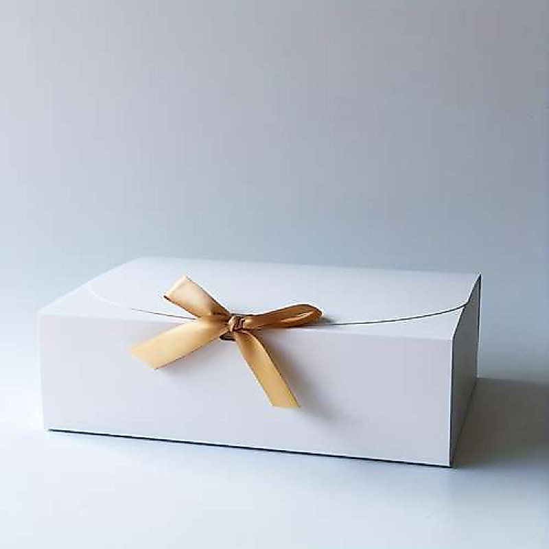 5 caixas para presente BRANCA Tamanho 25x20x8 Cm Lembrancinha Docinhos Brigadeiro Balas Doces