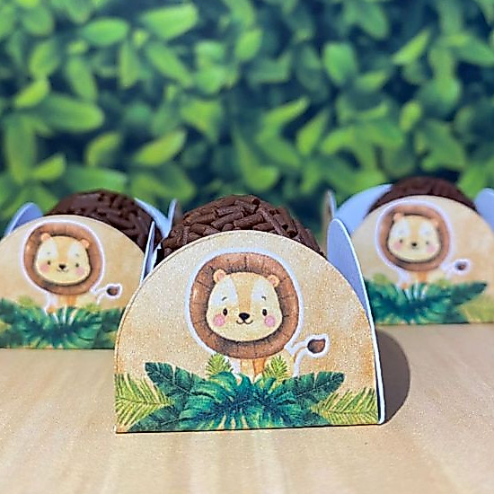 50 forminhas personalizadas 4 pétalas de doce brigadeiro festa aniversário LEÃOZINHO SAFARI