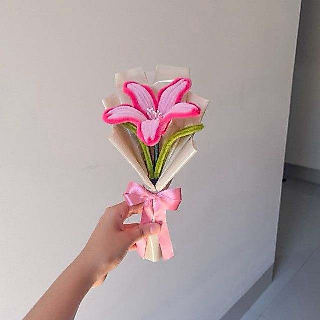 Lírio Rosa com embrulho - Limpador de cachimbo
