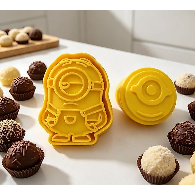Kit Ejetor e Carimbo Brigadeiro Minions 3D | Cortador Decorativo para Doces e Biscoitos — imagem 2 de 2