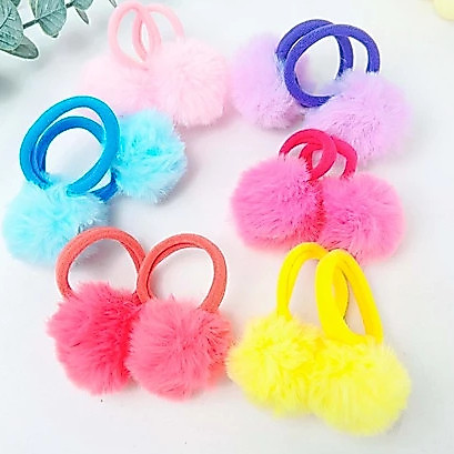 KIT COM 2 XUXINHAS DE POMPOM – MACIAS, LINDAS E CONFORTÁVEIS – CORES SORTIDAS⭐