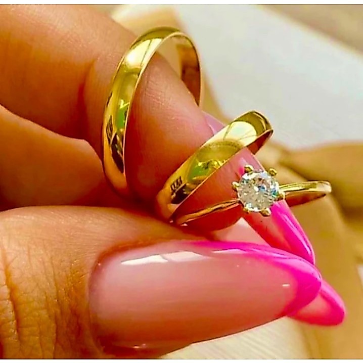 1 Par de Alianças + Solitária de Moeda Antiga Banhado 4mm tradicional — imagem 2 de 2