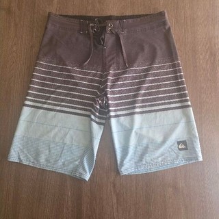bermuda quiksilver surf - usado