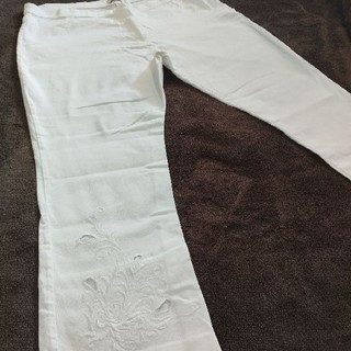 Calça feminina, corsário jeans branca, Calça Capri plus size.