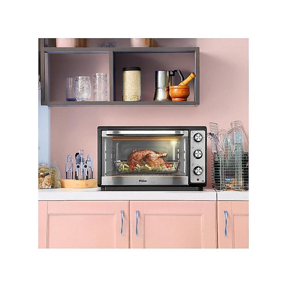 Forno Elétrico de Bancada Philco Multifuncional Grill 66L com Lâmpada Preto PFE66 — imagem 2 de 2