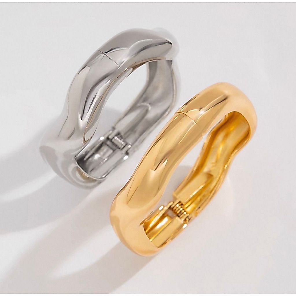 Bracelete Feminino Metalizado – Design Orgânico Irregular, Luxo Minimalista Ajustável