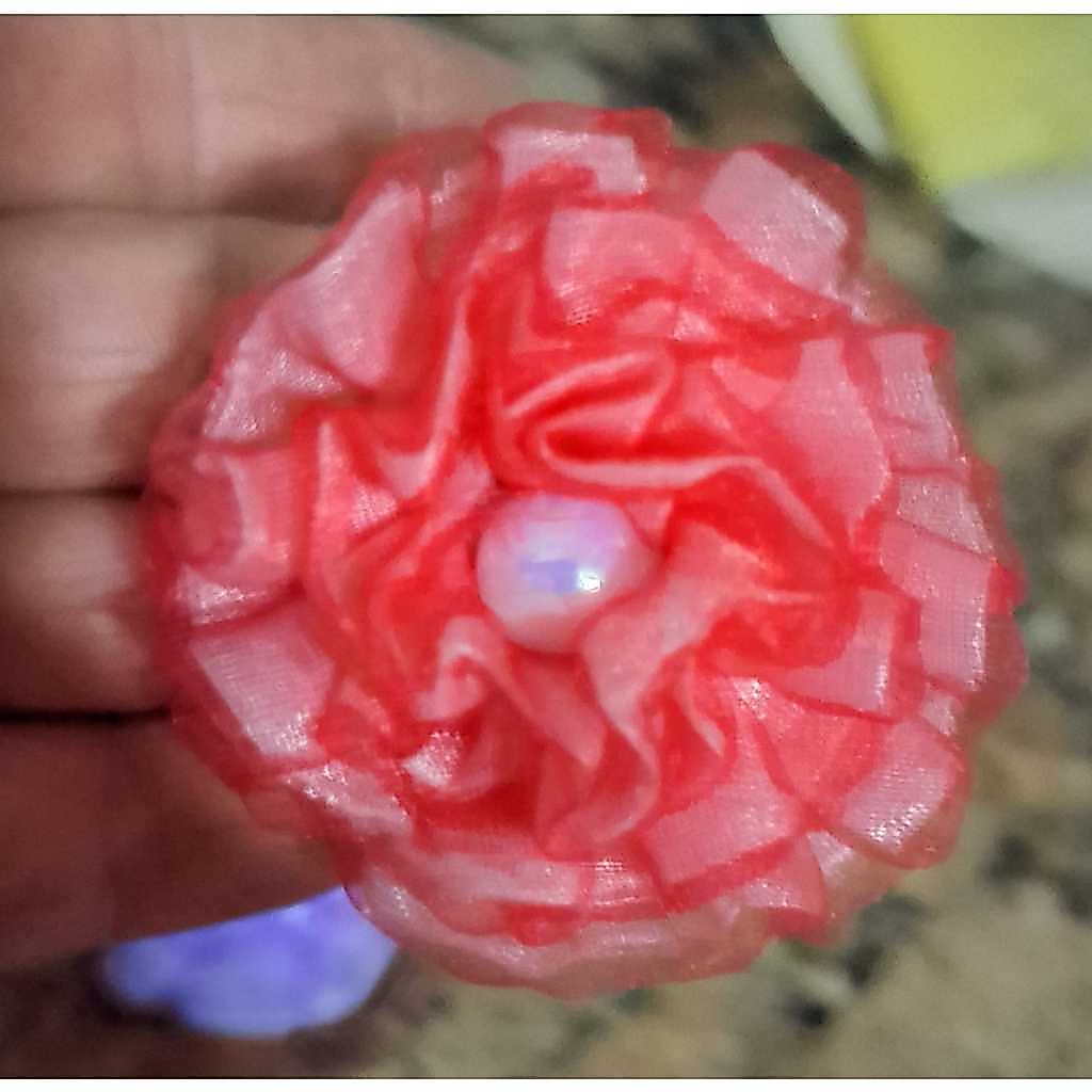Laço Fuxico com pérola para  Pet -  Banho e Tosa Pet Shop, Laço Flor Fuxico Pet, Laço,  Flor  Laço para colar na Cabeça