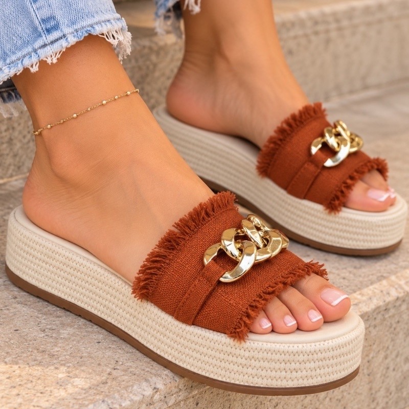Tamanco Sandália Feminina Tamanco Flat Plataforma Flatform Confortável corrente dourada