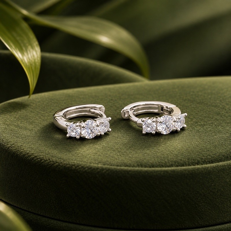 Brinco Argolinha Moissanite 3mm em Prata 925 Elegante