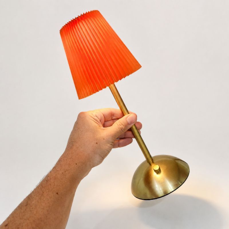 Luminária de Mesa Recarregável Touch 3 Cores de Luz com 10 Níveis de Brilho e Cúpula Plissada