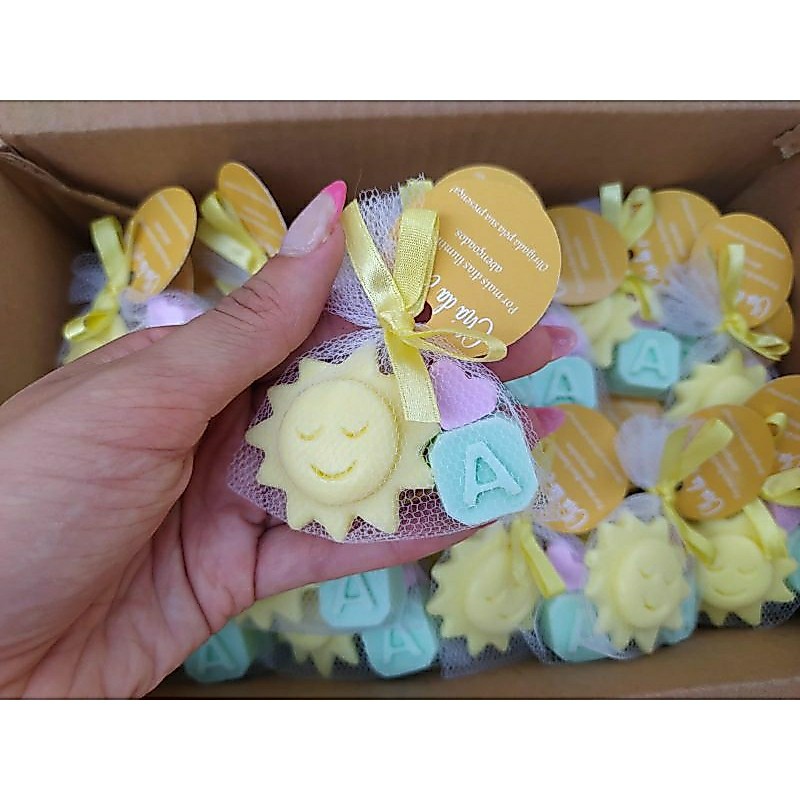 Lembrancinha Sabonete Artesanal Sol com Letra e Coração | Personalizada | Chá de Bebê | Maternidade | Aniversário
