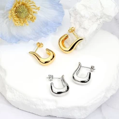 Brinco Delicado Luxo Anzol Lisa Folheado Ouro 18k a Platina