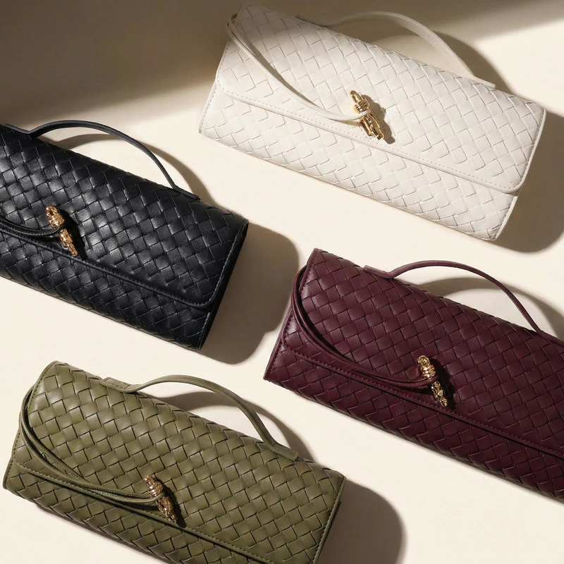 Bolsa Feminina Mão Transversal Ombro Clutch Noite Trançada Couro PU Vegan Festa Balada Casamento Alça Ajustável