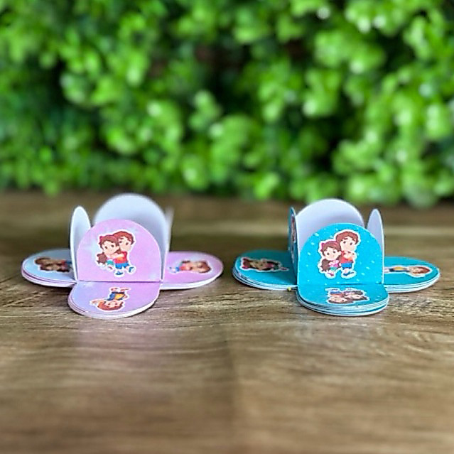 Forminhas Personalizada para Doces 4 pétalas MARIA CLARA - Personalizada no Tema - Lembrancinha de Festa Aniversário