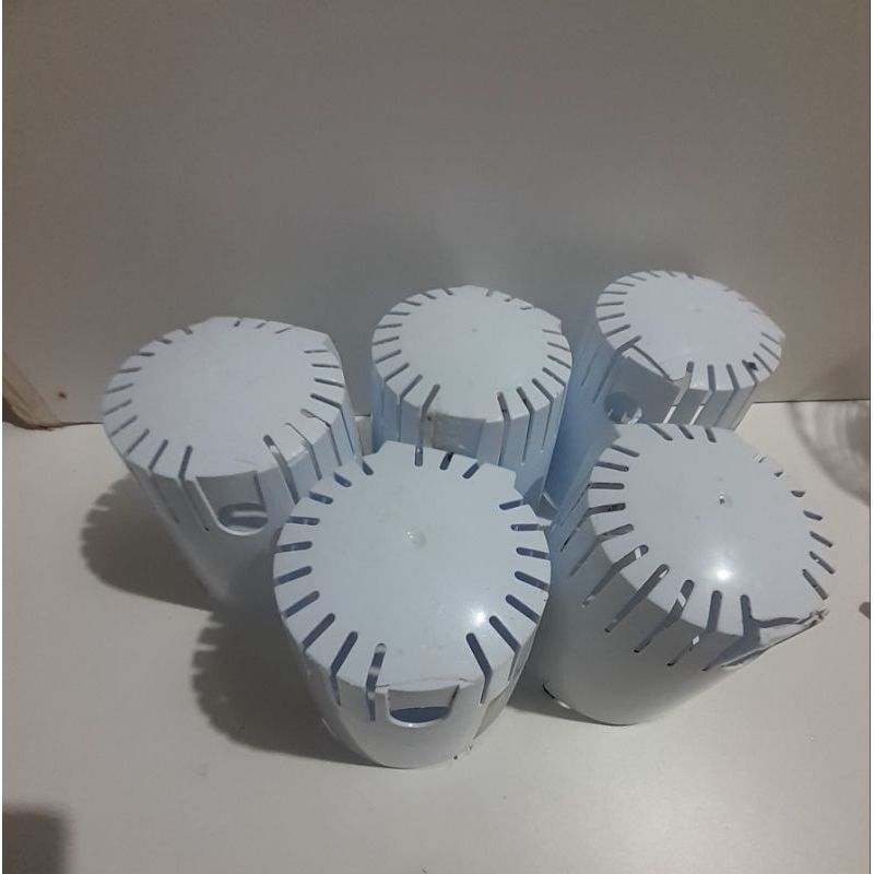 CAPA TRASEIRA DO MOTOR VENTILADOR MONDIAL (30CM Contém defeitos mais da pra usar
