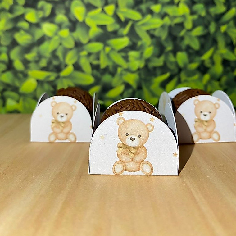 50 forminhas 4 pétalas personalizada de doce brigadeiro festa aniversário cha revelação ursinho bege