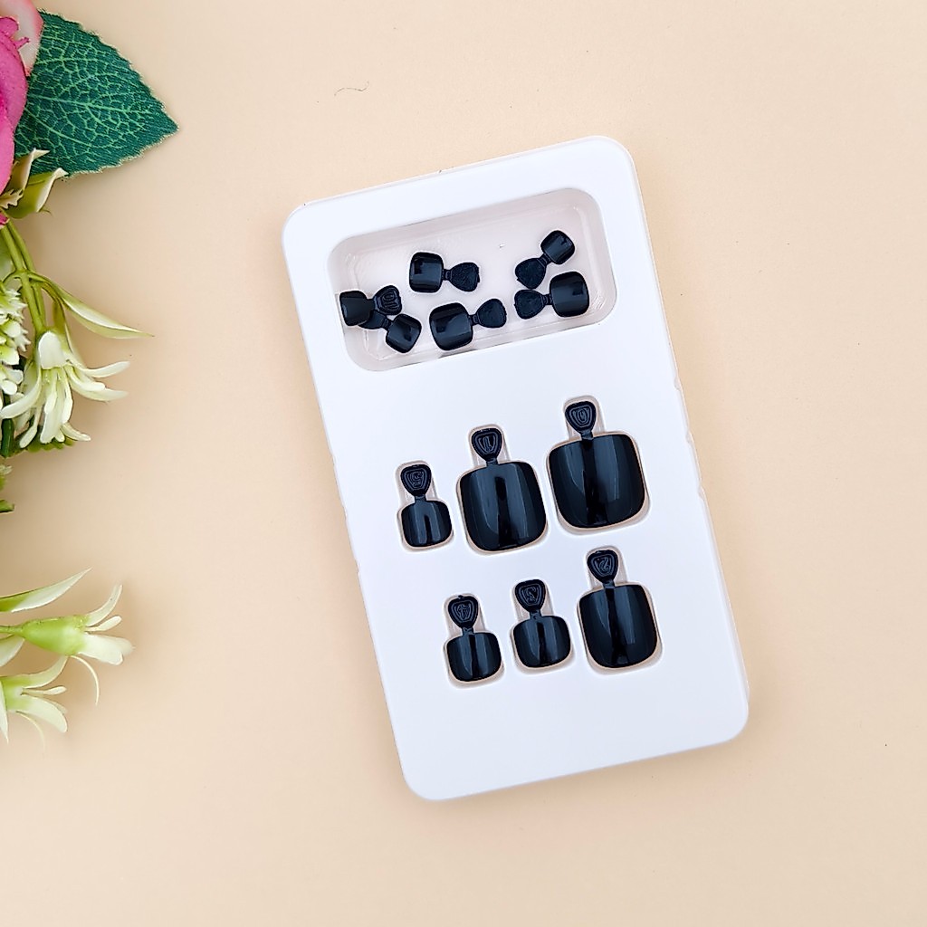 12 Peças unha postiça decoradas para pé com Autocolante Com Adesivo preto T-572-2 — imagem 2 de 2