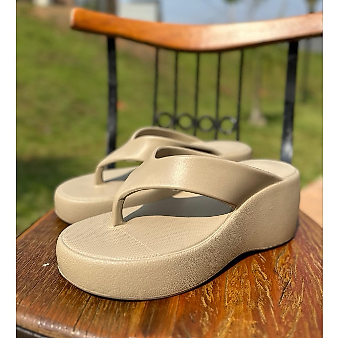 Tamanco Feminino Flatform Confortável — imagem 2 de 2
