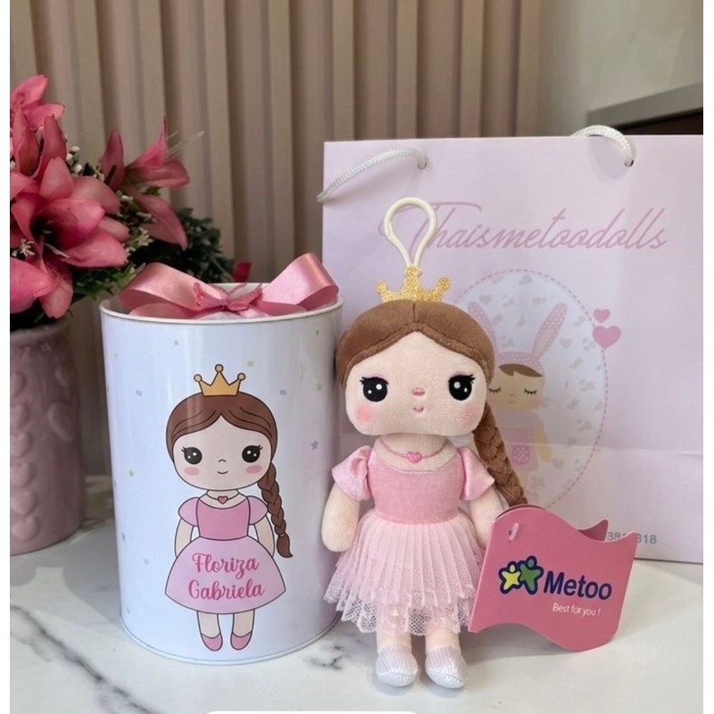 Boneca original da Metoo Mini 18cm personalizada nome na latinha e boneca
