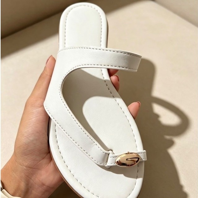 Sandália Rasteirinha Feminina Pedraria Luxo - Rasteira Com Strass Confortável