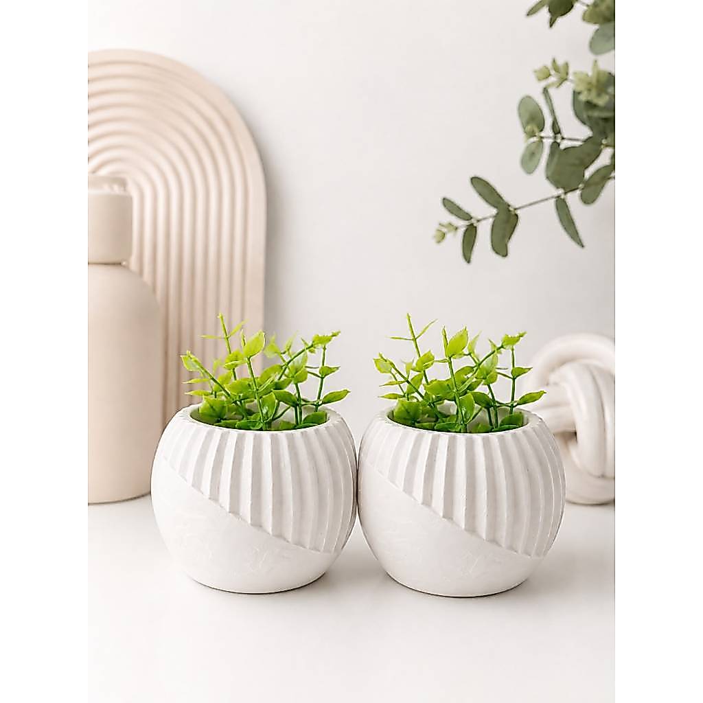 Kit 2 Vasos Decorativos de Gesso com Plantas Artificiais – Decoração Elegante para Casa