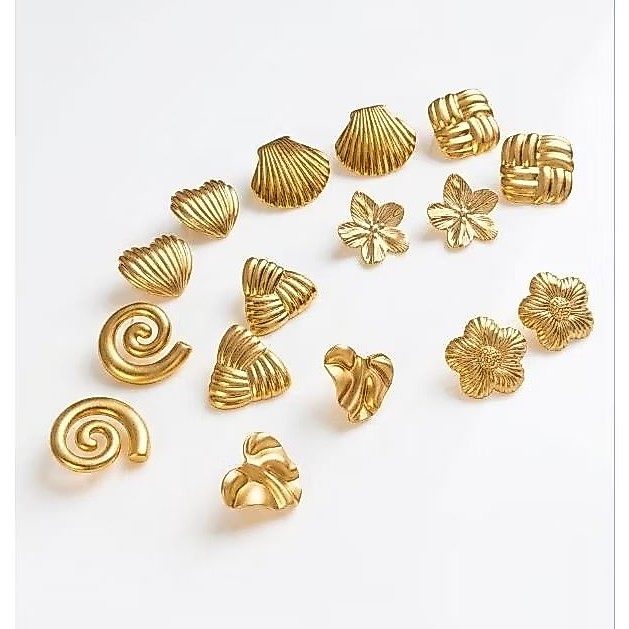 Brincos em Aço Dourado Diversos modelos