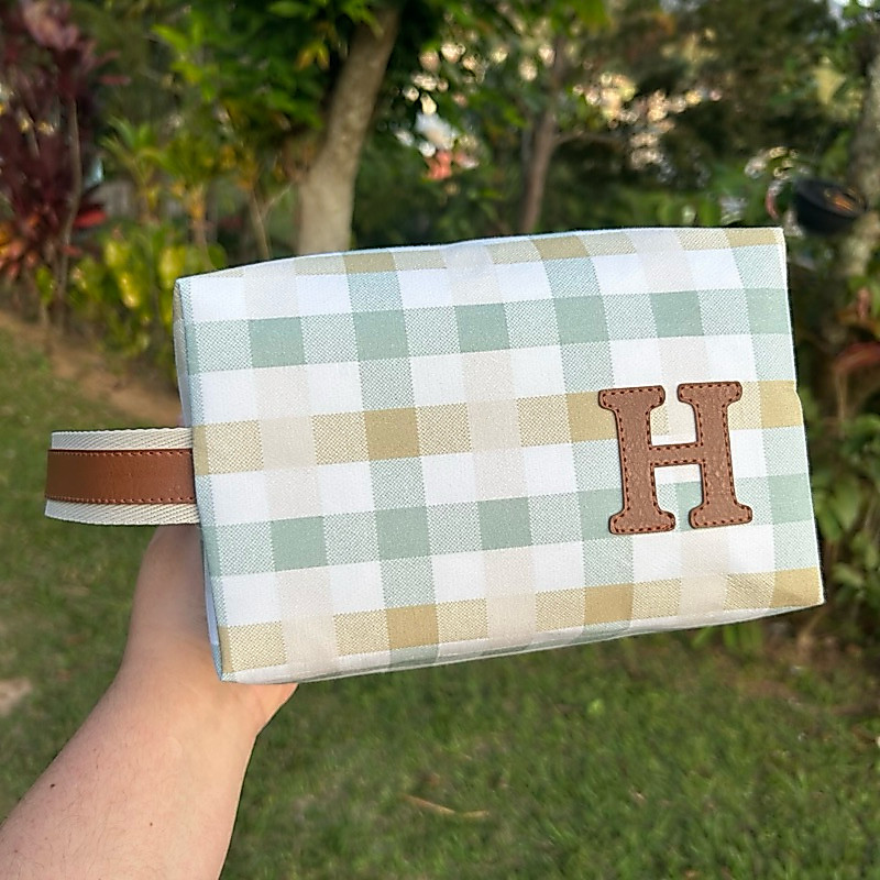 Necessaire do Bebê Personalizada / forro 100% impermeável