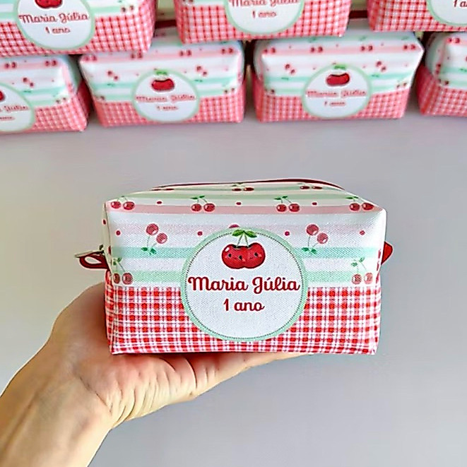 Necessaire Personalizada Infantil Tema Cerejinha kit 10 unidade– Lembrancinha Luxo Aniversário 1 Ano